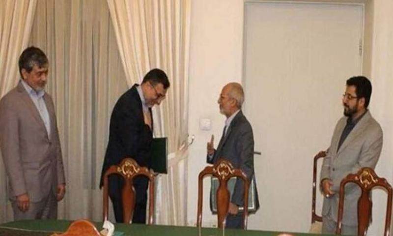 مليشيا الحوثي توقع اتفاقية مع إيران تهدف لتهريب مخطوطات أثرية يمنية إلى طهران