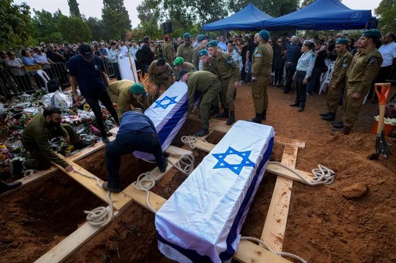 في أفدح خسارة يومية لها.. إسرائيل تعترف بمقتل 24 ضابطاً وجندي في غزة