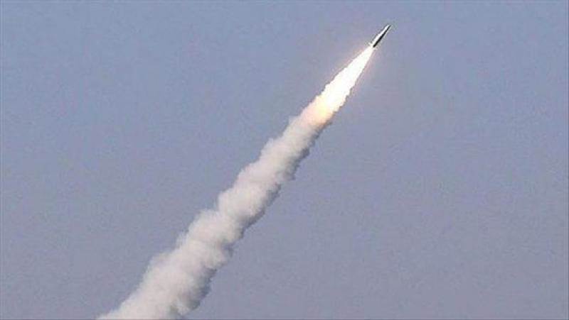 قيادة الجيش الأمريكي تعلن عن إسقاط صاروخ أطلقه الحوثيون باتجاه البحر الأحمر
