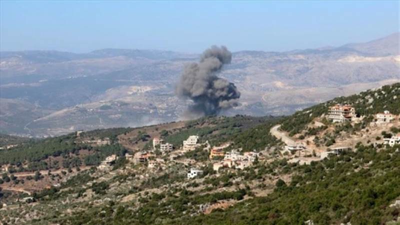 إسرائيل تضرب العمق اللبناني.. غارة تستهدف مزرعة بمدينة بعلبك