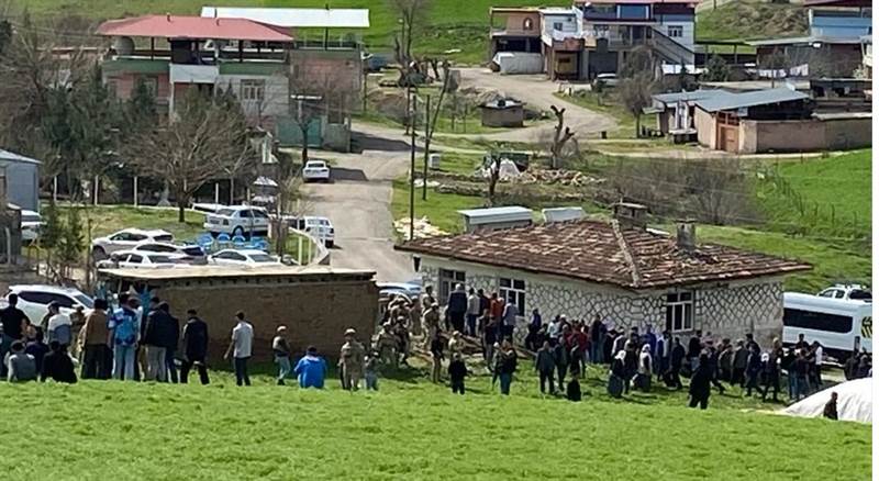 Diyarbakır'da muhtarlık seçiminde çıkan kavgada: 1 kişi öldü, 11 kişi yaralandı