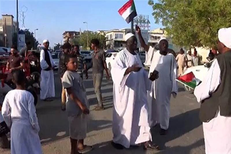 الجيش السوداني يعلن استعادة ود مدني: تطورات ميدانية وفرحة شعبية ( بيان )