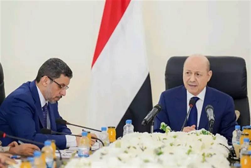 Yemeni Presidential Council Plans to Replace Prime Minister Ahmed Bin Mubarak