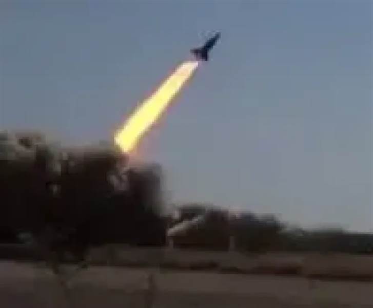 Houthi Rebels Launch 'Palestine 2' Hypersonic Missile at Israeli Target in Yafa
