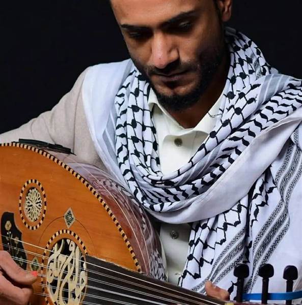 بسبب أغنية وطنية.. مليشيات الحوثي تختطف الفنان خليل فرحان
