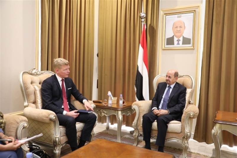 الحكومة اليمنية: تحركات المبعوث الأممي تغض الطرف عن تعنت الحوثيين وتطيل أمد الحرب