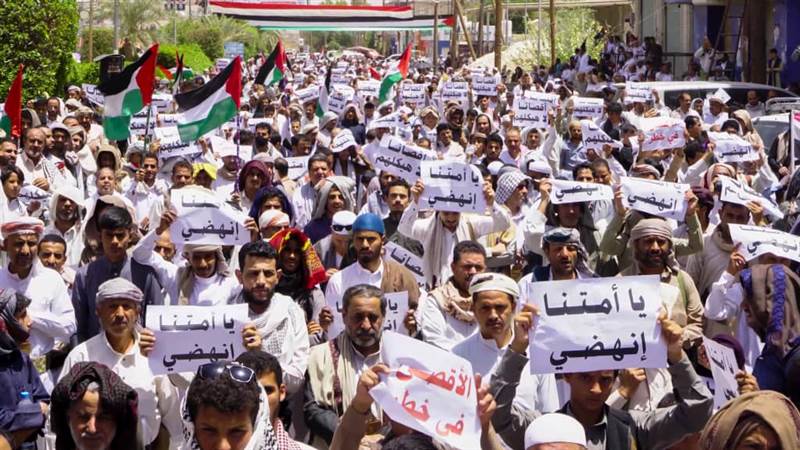 تظاهرة في مأرب تدعو لإيقاف العدوان الإسرائيلي على الشعب الفلسطيني