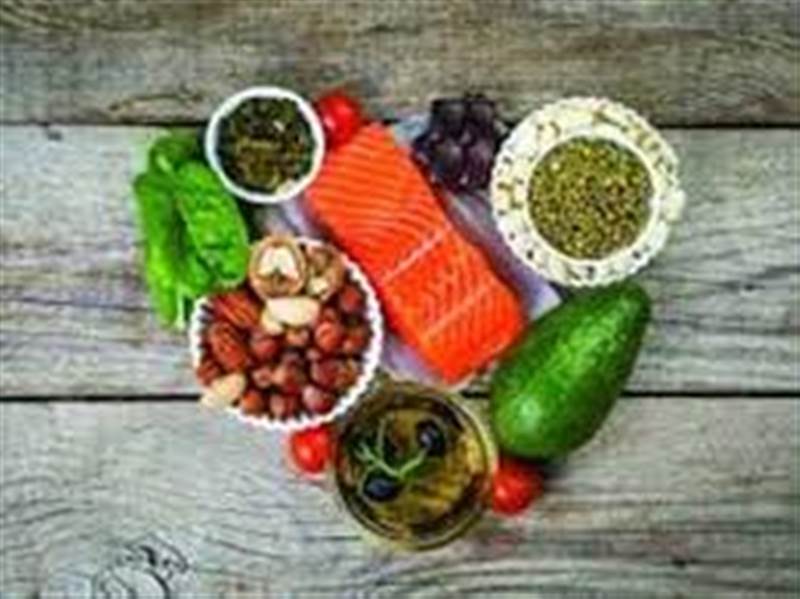 من مطبخك فقط.. 7 أطعمة مذهلة تخفّض الكوليسترول الضار وتُنقذ قلبك!