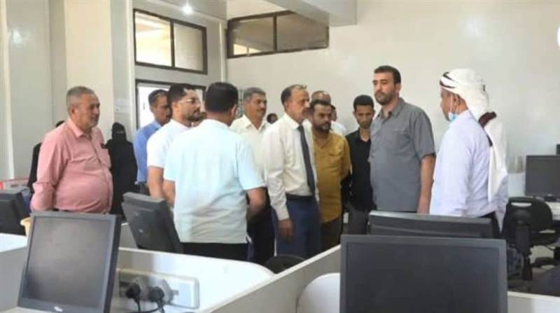 الخلية الإنسانية تباشر تنفيذ مشروعي الطاقة الشمسية ومعمل الحاسوب في فرع جامعة تعز بالتربة