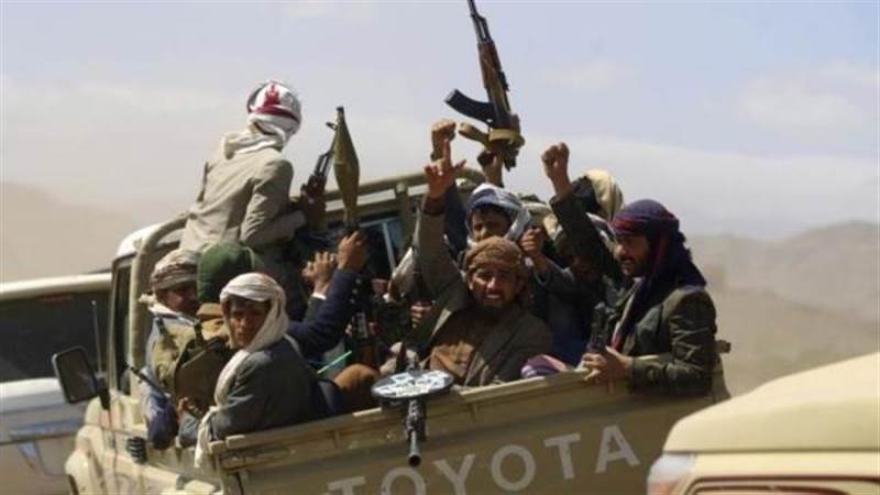 الحوثيون يدفعون بتعزيزات عسكرية جديدة باتجاه الضالع اليمن