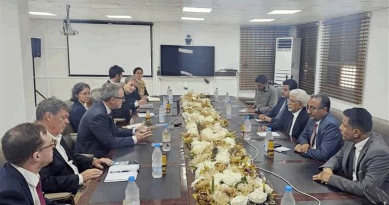 جهود يمنية – أوروبية لتحصين القطاع المصرفي من الاستغلال الحوثي وتعزيز العلاقات الخارجية للبنوك
