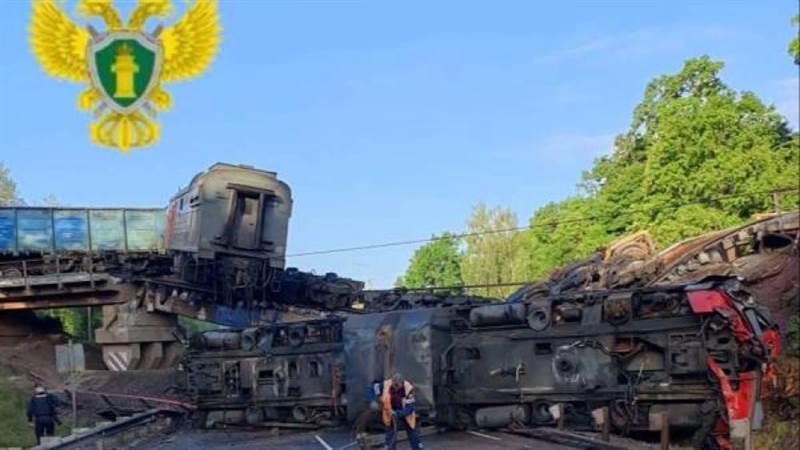 كييف تعلن استهداف قاذفات في سيبيريا.. وموسكو تشن أوسع هجوم مسيّر عشية محادثات إسطنبول