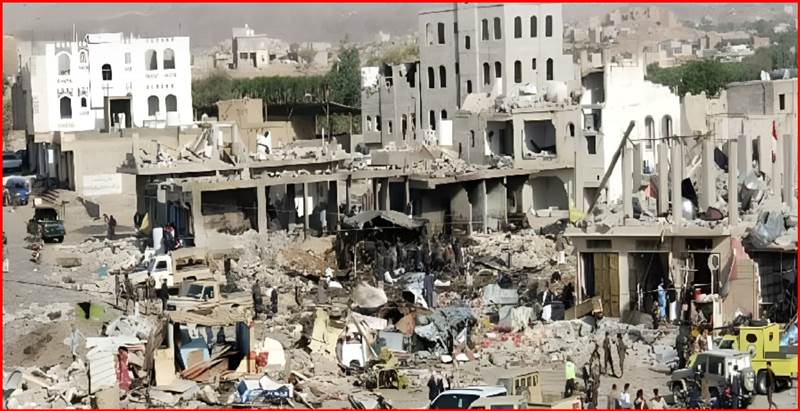 مستودع الموت.. تحقيق استقصائي يحلل بالصور انفجار حي "صرف" بصنعاء