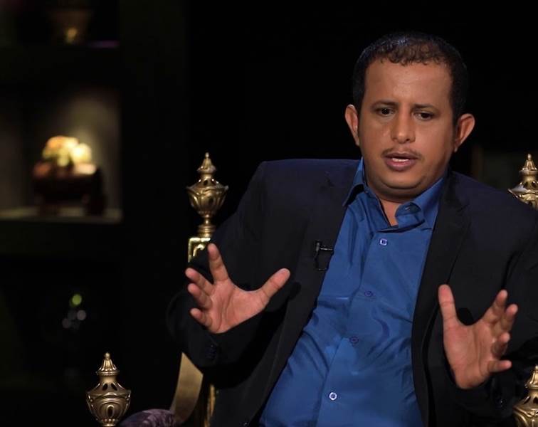 صحفي مشهور : أملك وثائق لملفات الفساد في اليمن والجهات المتورطة وسألجأ للقضاء