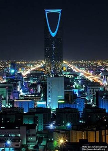 من دون كفيل ولا قيود..السعودية تطلق “الإقامة الدائمة” لهذه الفئات الثلاث!