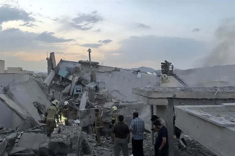 Israeli Army: Senior Iranian Intelligence Officials Killed in Massive Airstrikes on Iran