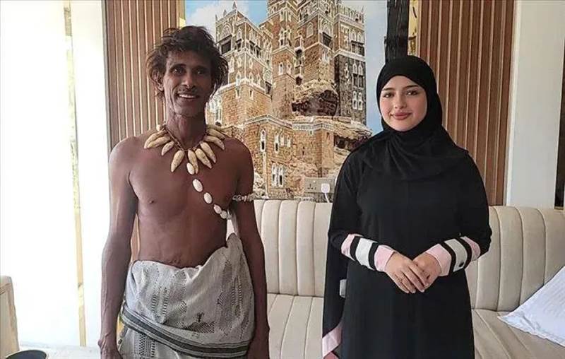صورة مثيرة للجدل تجمع "رجل الكهف" وماريا قحطان في تعز.. بين رمزية الماضي وحضور الفن