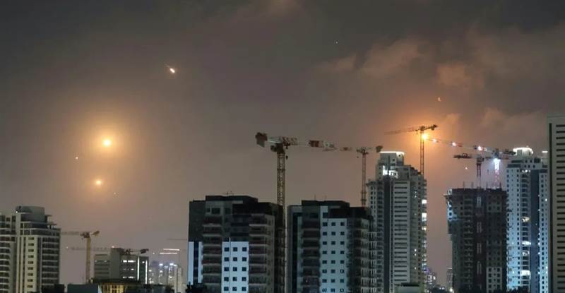 إيران تعلن تنفيذ هجوم جديد بالطائرات المسيّرة والصواريخ على تل أبيب وحيفا