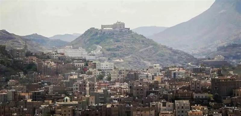 انفجار عنيف يهز الحوبان في تعز ومصادر تكشف السبب