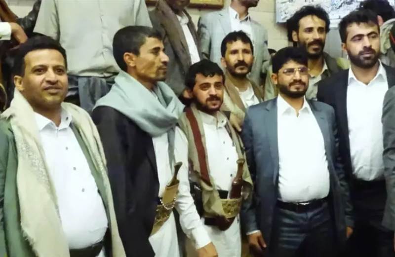 توتر أمني بصنعاء.. الحوثيون يفرضون رقابة على قيادات عائدة من الخارج وسط مخاوف من اختراقات استخباراتية