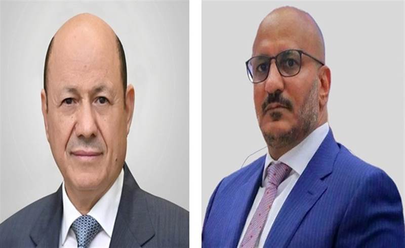 في اتصال هاتفي.. طارق صالح يدعو العليمي للتمسك بالدستور وإنهاء الإقصاء