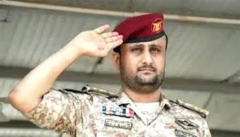 أمن تعز يصدر تعميماً للقبض على أمجد خالد و82 من مرافقيه بتهم فساد واختلال أمني