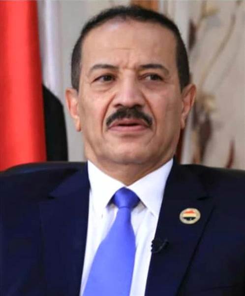 احتجاز وزير خارجية الحوثيين السابق هشام شرف في مطار عدن أثناء محاولته مغادرة البلاد