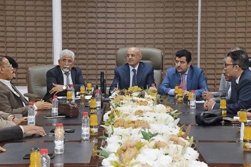 بحضور كبار ممثلي البنوك.. البنك المركزي يعيد سم خارطة العمل المصرفي في اليمن