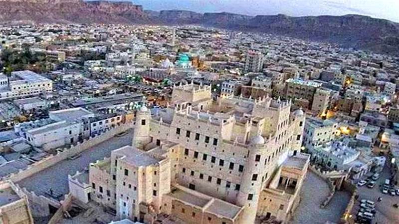 شرطة سيئون تضبط شبكة دعارة مكوّنة من 12 شخصًا في حي السحيل