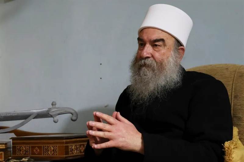 ماذا يريد حكمت الهجري من الحكومة السورية؟ القصة كاملة