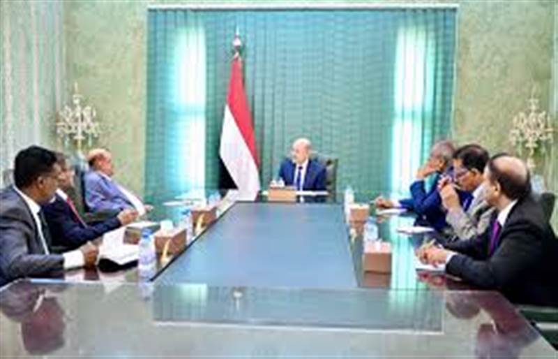 تصعيد غير مسبوق من البرلمان ضد الانتقالي..ويحمّل سلطة حضرموت مسؤولية الاعتداء على نوابه