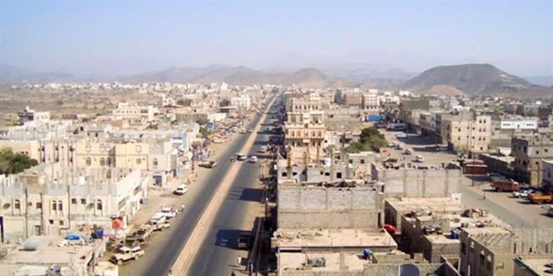 جريمة مروعة في لحج.. مواطن يفجّر منزله بثلاث قنابل يدوية ويقتل زوجته وطفله ويصيب والديه