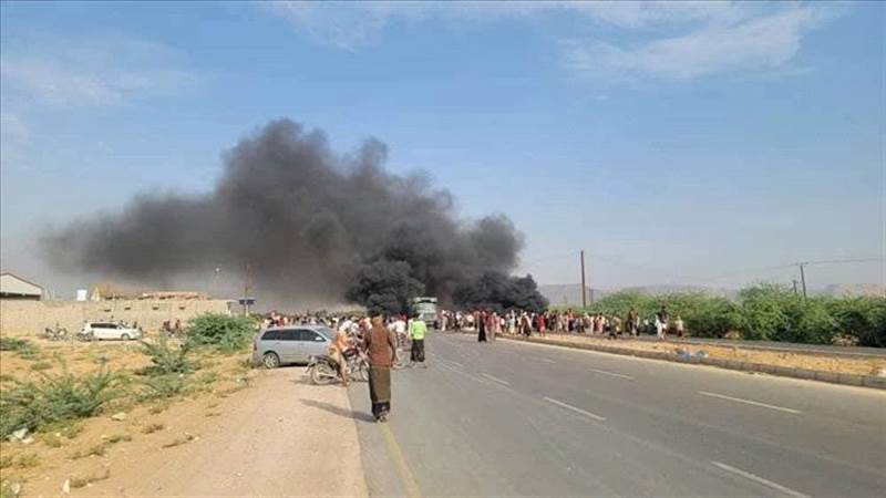 احتجاجات غاضبة تجتاح القطن.. حضرموت تشتعل بسبب انهيار الخدمات وانقطاع الكهرباء