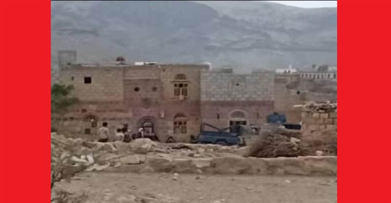 حملة عسكرية حوثية تقتحم قرية في البيضاء وتعتقل أطباء ومدنيين