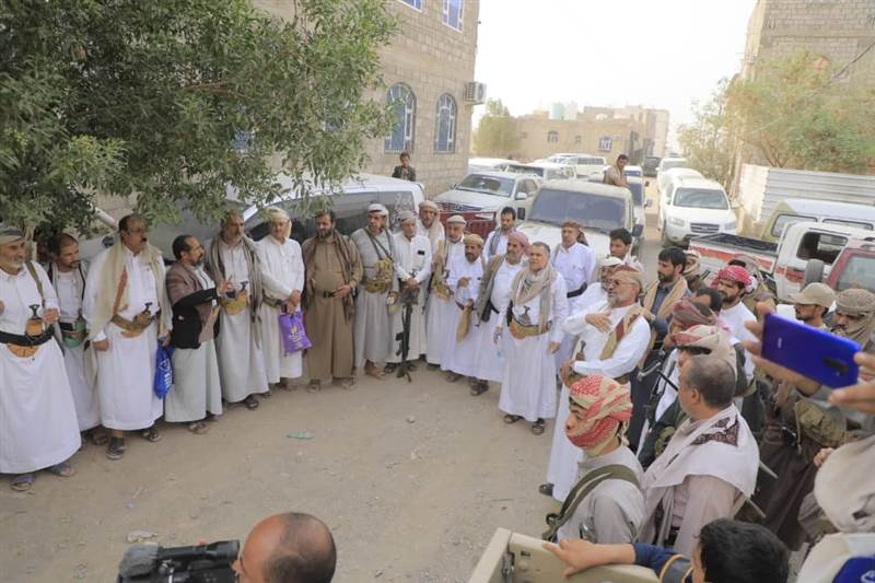 وساطة قبلية برئاسة الشيخ منصور الحنق توقف توجه قبائل الحيمة نحو الغيضة وتمنح وجه قيادة الدولة بإيصال الجناة إلى العدالة ( صور )