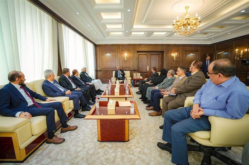 عضوا مجلس القيادة يوجهان بإعادة فتح المحاكم في عدن فوراً ونادي القضاة يرفض