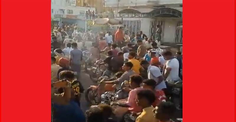 مظاهرة حاشد في مدينة الشحر بحضرموت بعد عصيان مدني شامل يشل الحركة (فيديو)