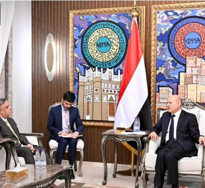 العليمي يبحث استيراد القمح من الهند ويؤكد دعم نيودلهي لمواجهة التهديدات الحوثية