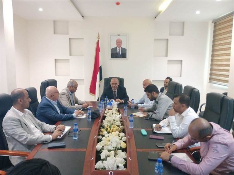 من قطاع الاتصالات.. الحكومة توجه ضربة اقتصادية جديدة للحوثيين!