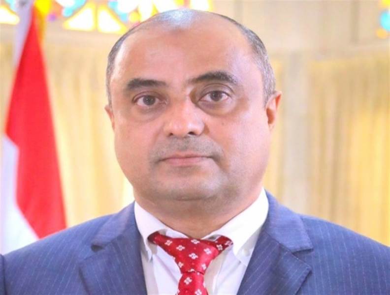بعد 3 اشهر من التواجد فيها.. رئيس الوزراء يغادر العاصمة المؤقتة عدن