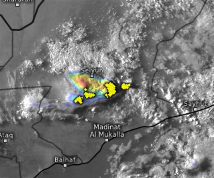 حضرموت تحت تهديد منخفض جوي عاصف.. أمطار غزيرة وسيول مرتقبة حتى الثلاثاء