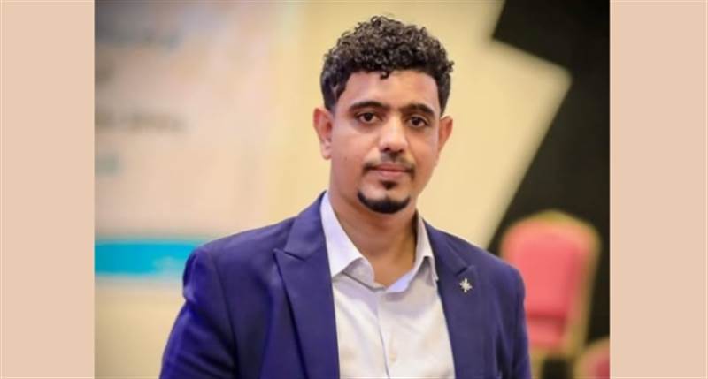 السعودية تعتقل صحفياً يمنياً في مطار جدة أثناء عودته من مناسك العمرة