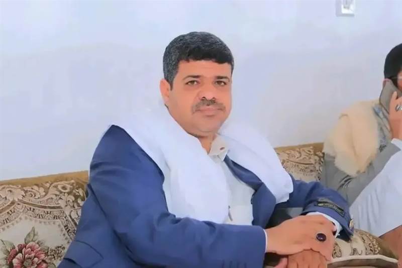 في حكم الميليشيات : قيادي حوثي يهدد مواطناً في عمران بالسحل واقتحام منزله ( شاهد)