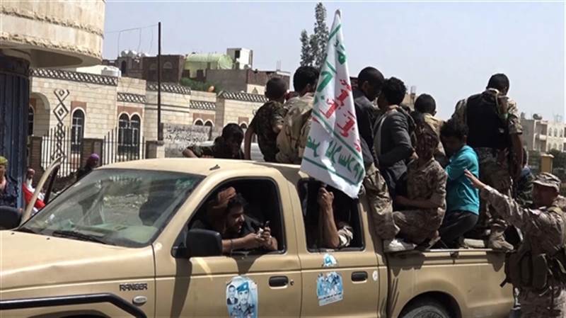 الطلاب في البيضاء تحت تهديد الحوثيين: خطف وتعليم عسكري قسري في المدارس
