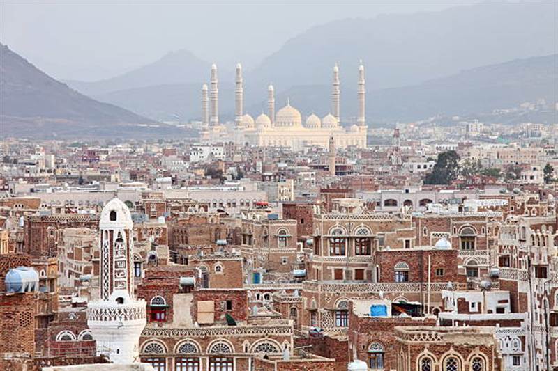 توجيهات حوثية جديدة.. عُقّال الحارات في صنعاء مكلفون بجمع بيانات السكان ورصد ميولهم السياسية