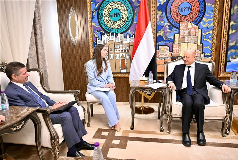 بعد مهمة في العراق دامت 3 أشهر.. السفير الأمريكي يعود إلى اليمن