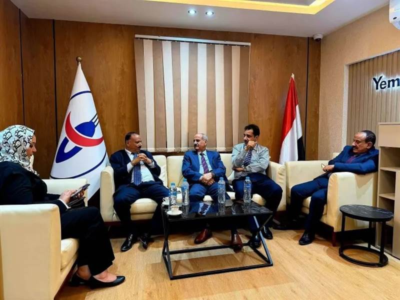 وزير النقل يفتتح مكتب الخطوط الجوية اليمنية الجديد في القاهرة ويعلن عن إدخال طائرات حديثة للخدمة