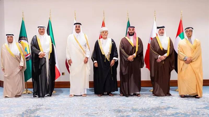 قمة خليجية طارئة في الدوحة تؤكد على تفعيل آليات الدفاع المشترك وإدانة العدوان الإسرائيلي