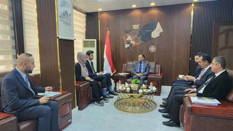 الأشول يبحث مع الاتحاد الأوروبي تعزيز المشاريع التنموية والاقتصادية في اليمن