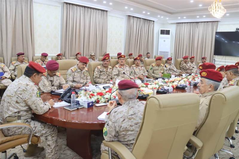 وزير الدفاع محسن الداعري يؤكد جاهزية القوات المسلحة لاجتثاث مليشيات الحوثي